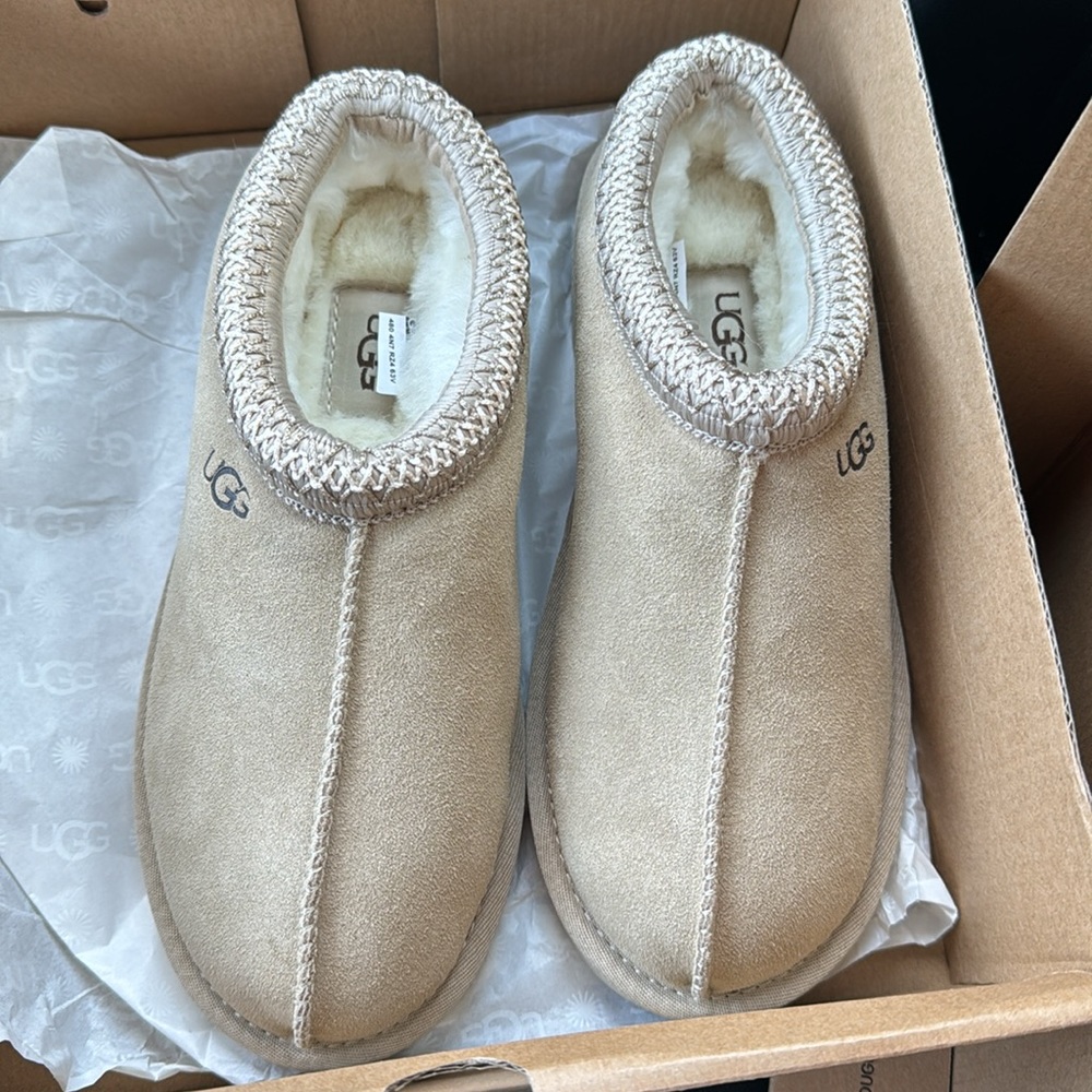 UGG women’s Tasman, mustard seed slippers